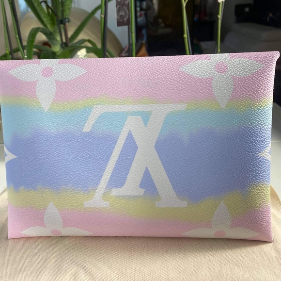 🎁SOLD🎁 ESCALE Kirigami (Large) - Picture 2 of 5